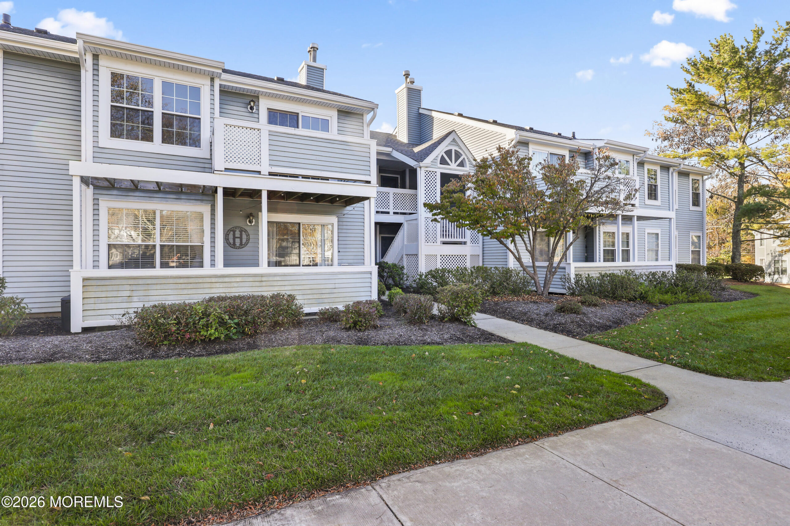 355 Sequoia Court Image 2