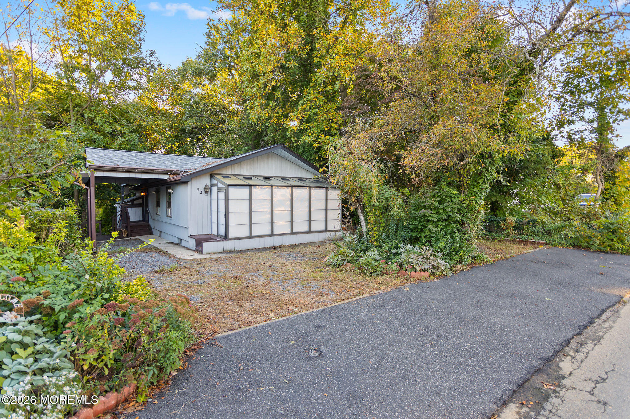 52 Ravine Drive Image 4