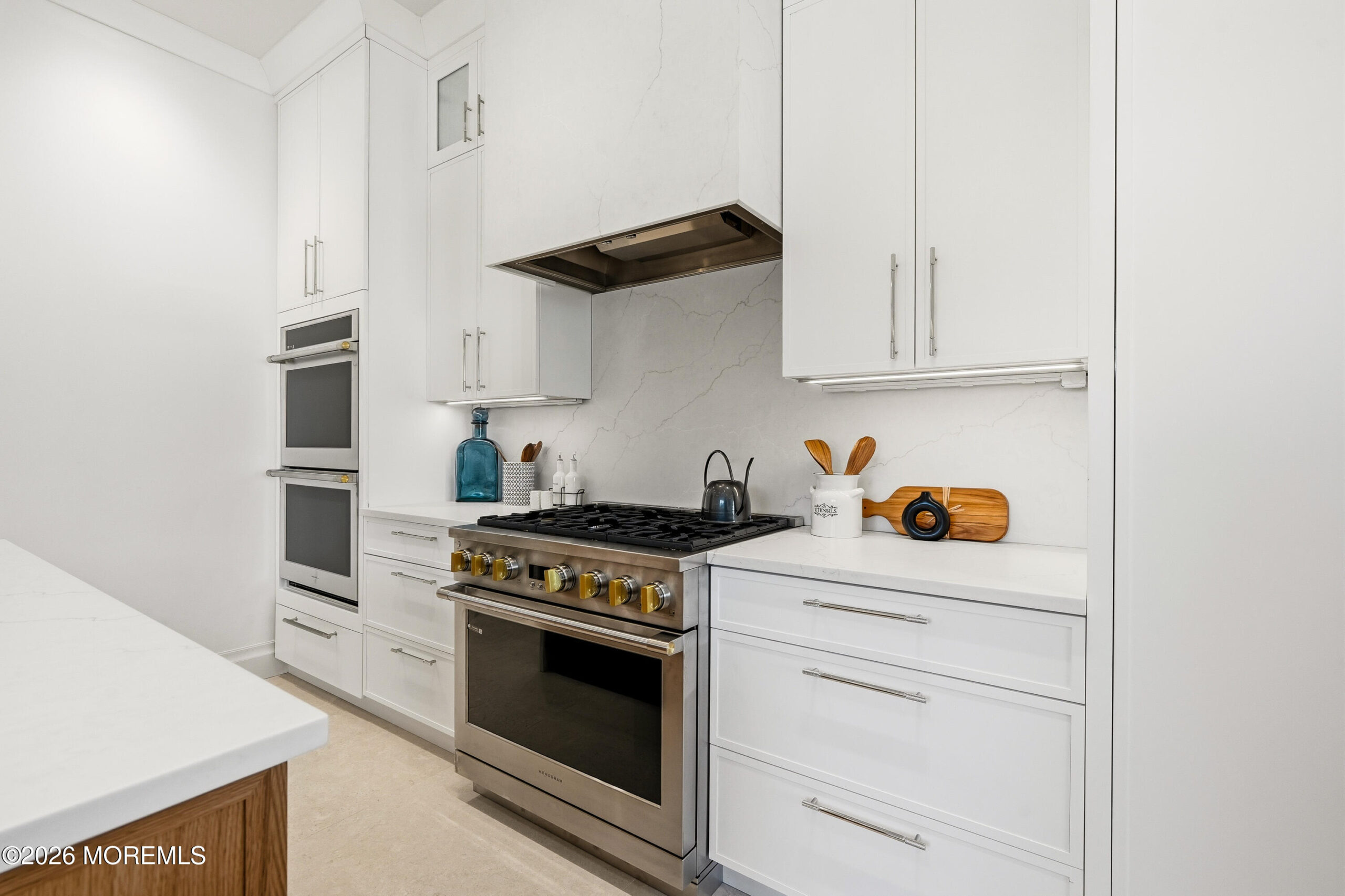 13 Johnston Street, Oakhurst, NJ, 07755 image 24