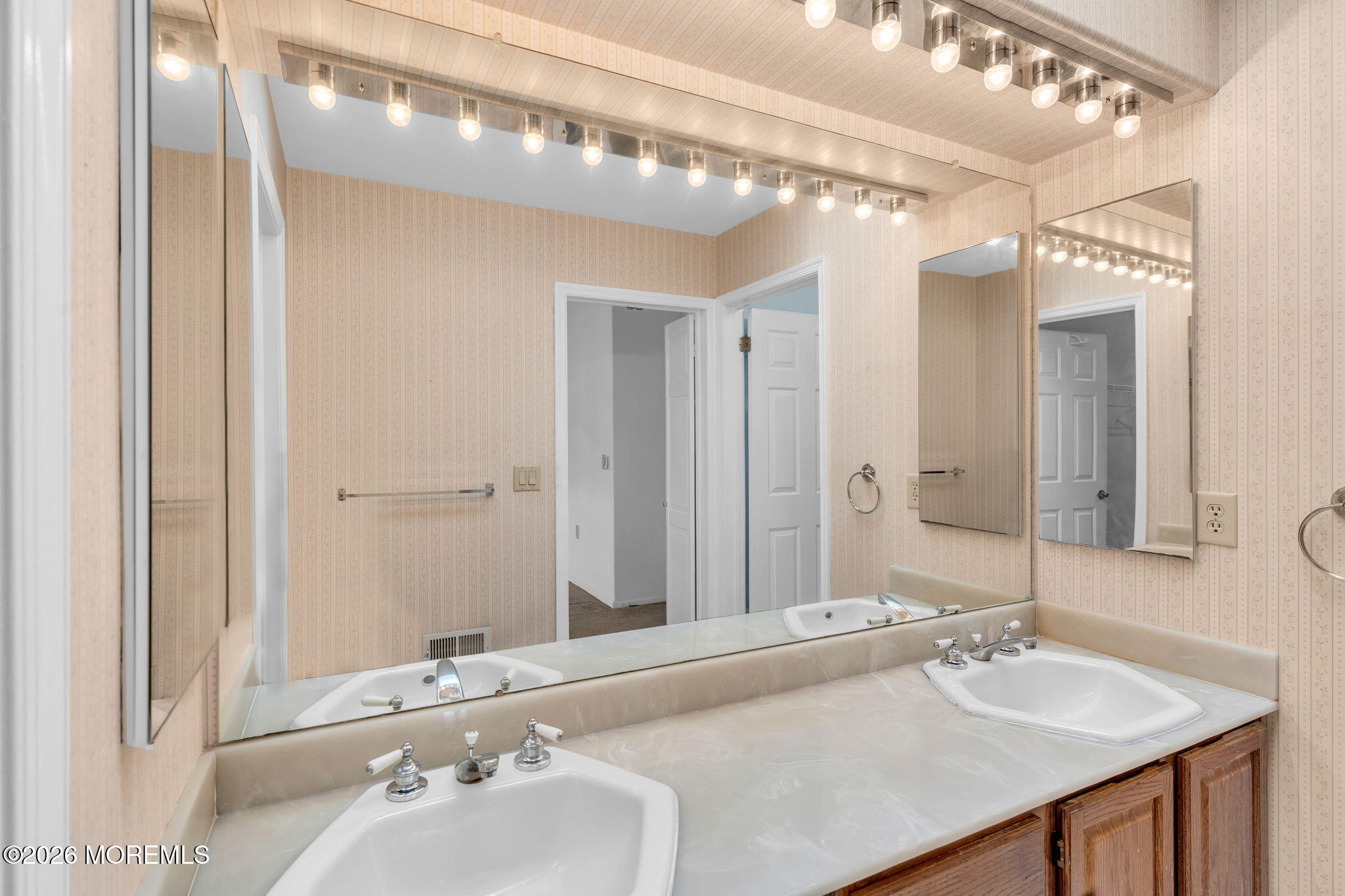 1016B Buckingham Drive, Manchester, NJ, 08759 image 41