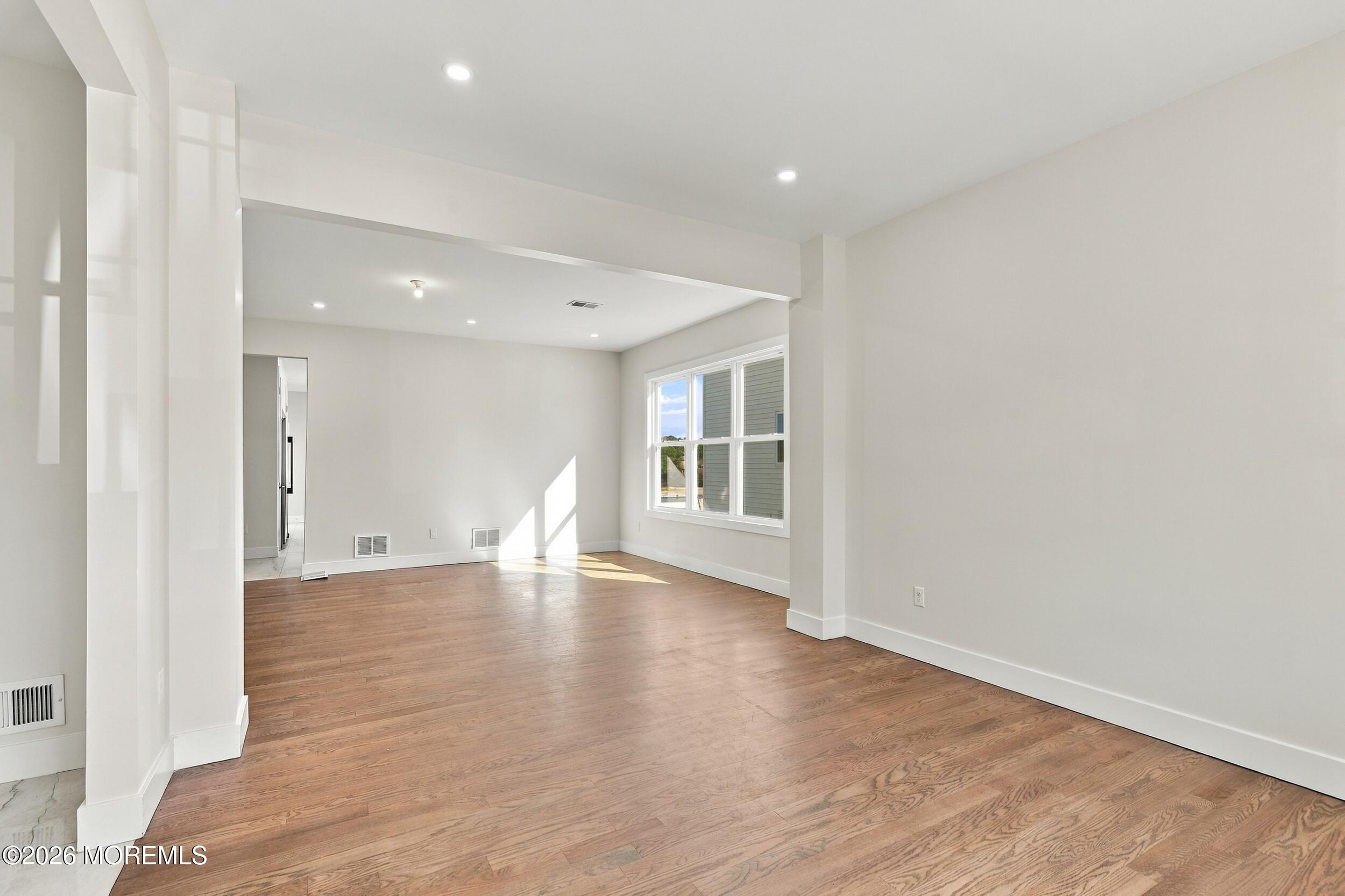 67 Edgecomb Avenue Image 5