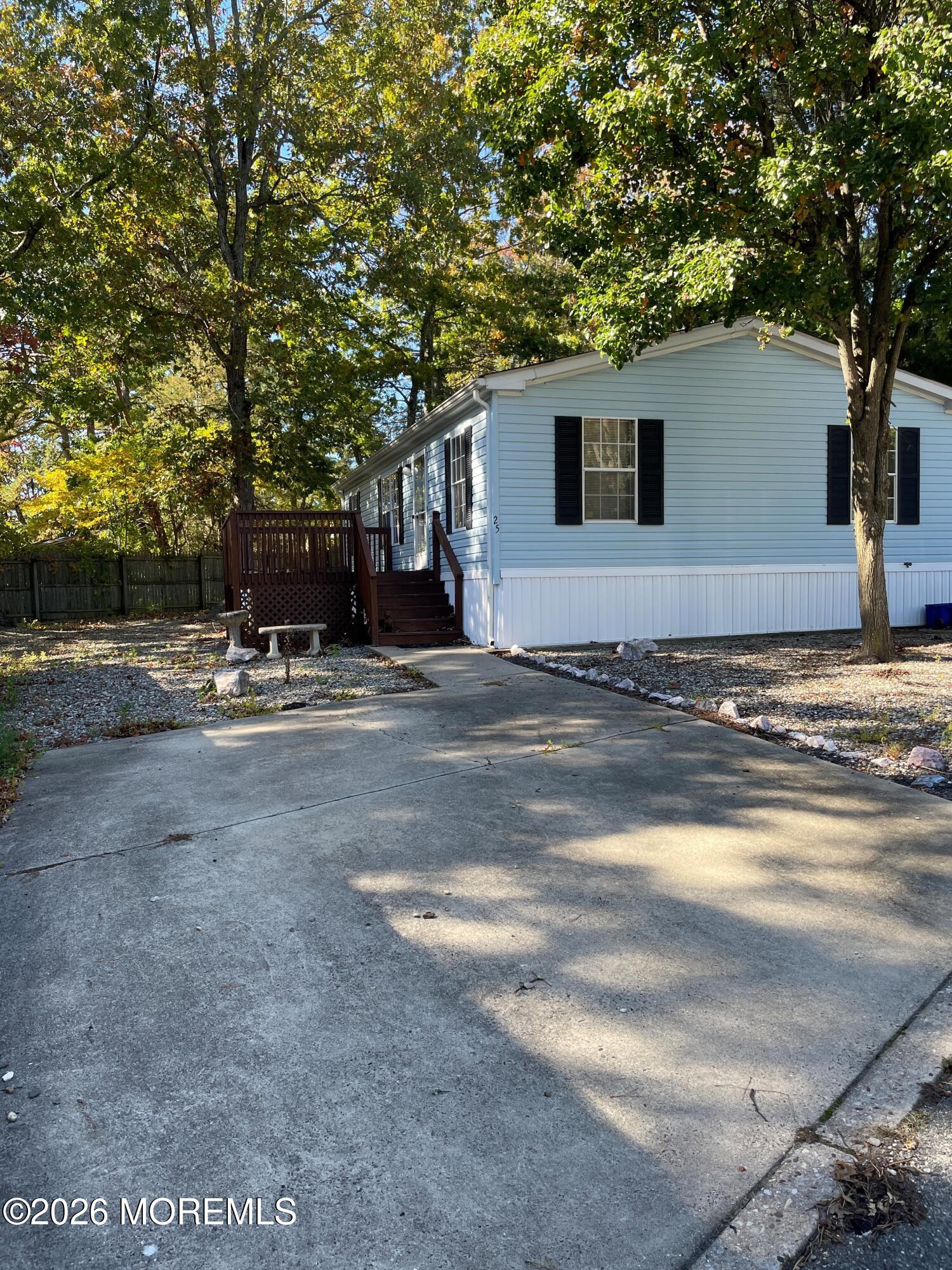 25 Oak Tree Lane Image 4