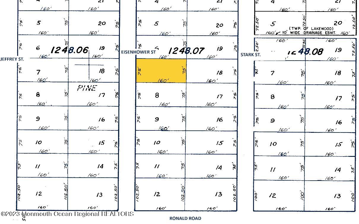 1313 Eisenhower Street, Lakewood, NJ, 08701