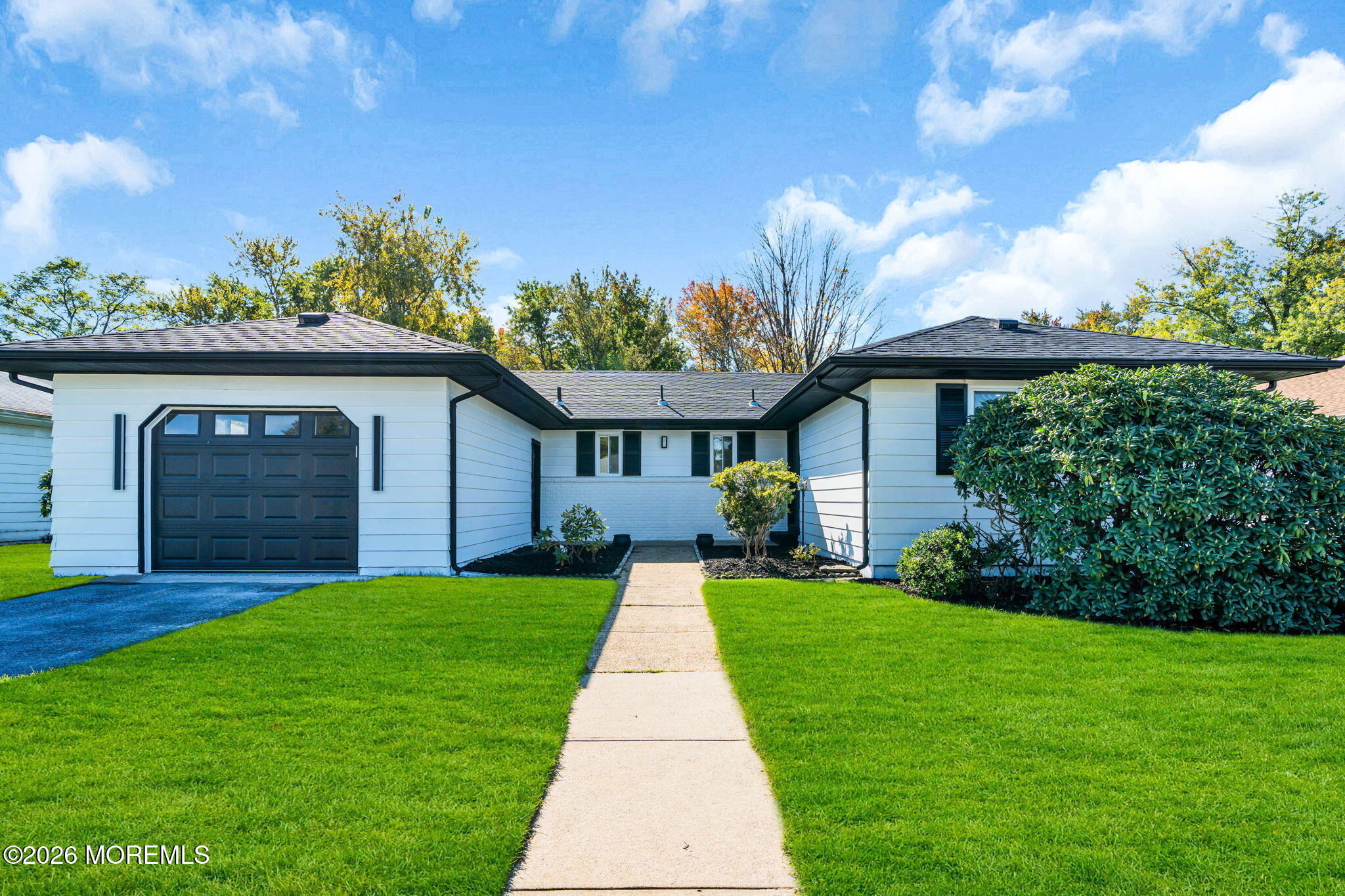 89 Barbados Drive Image 2