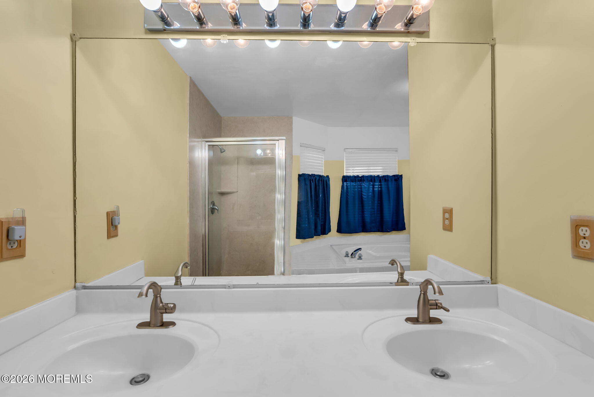 8 Shire Place, Tinton Falls, NJ, 07753 image 24