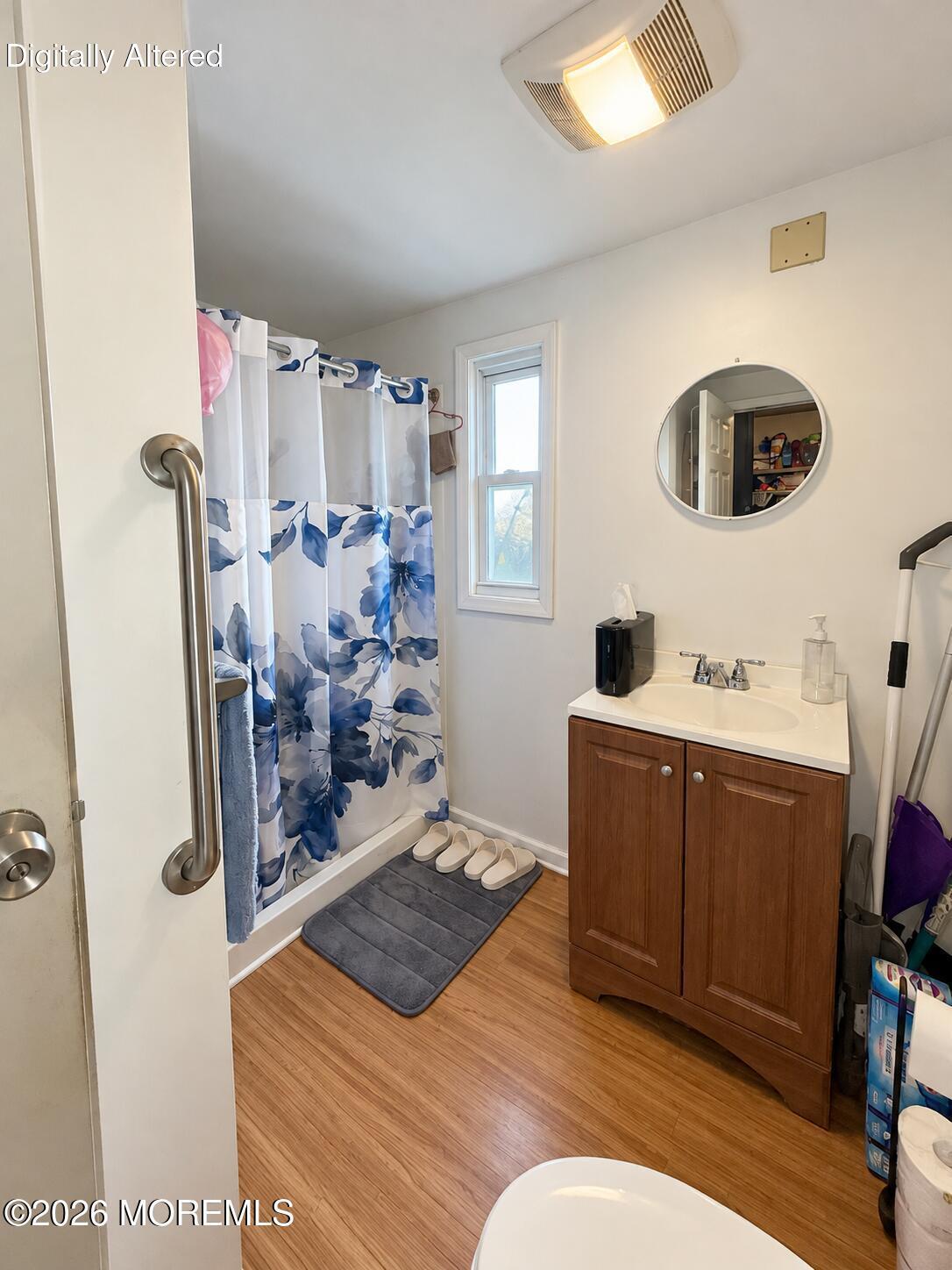 560 Sara Drive 560 Image 2