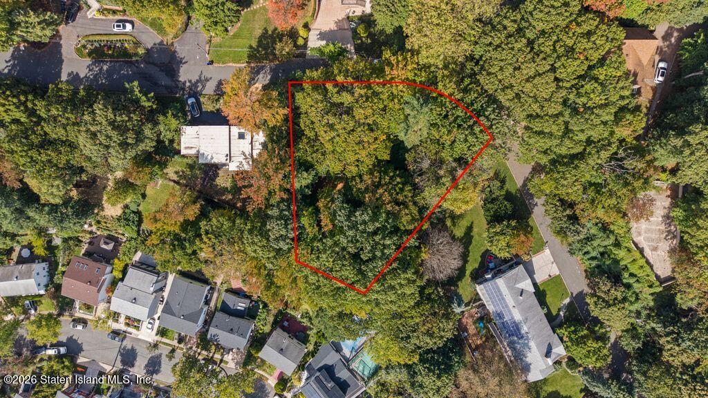 160 Coverly Avenue Image 2