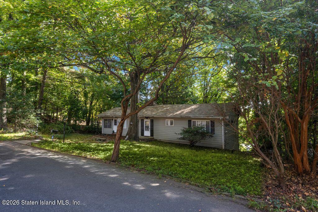 160 Coverly Avenue, Staten Island, NY, 10301 image 8