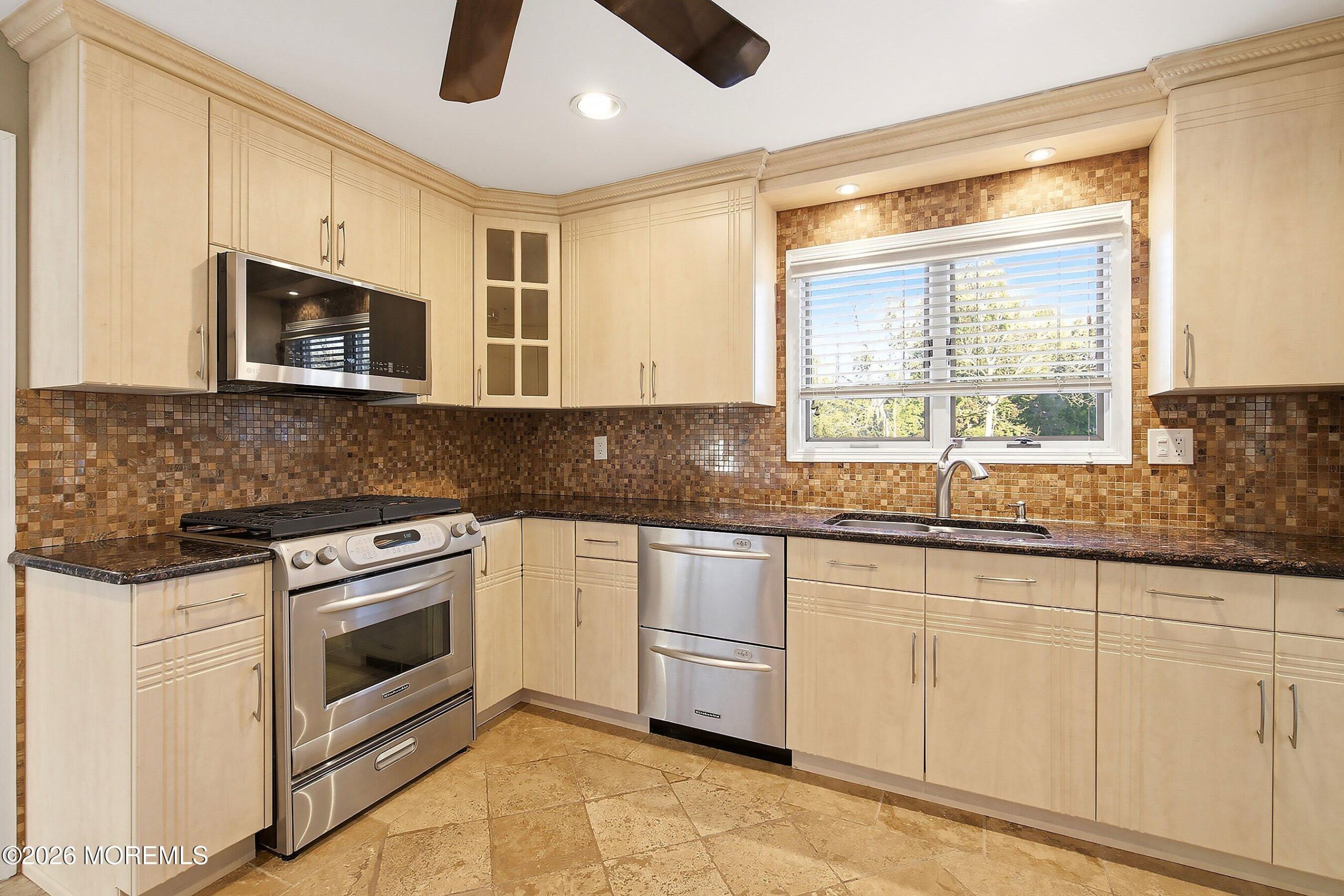 22 Harding Road Image 2