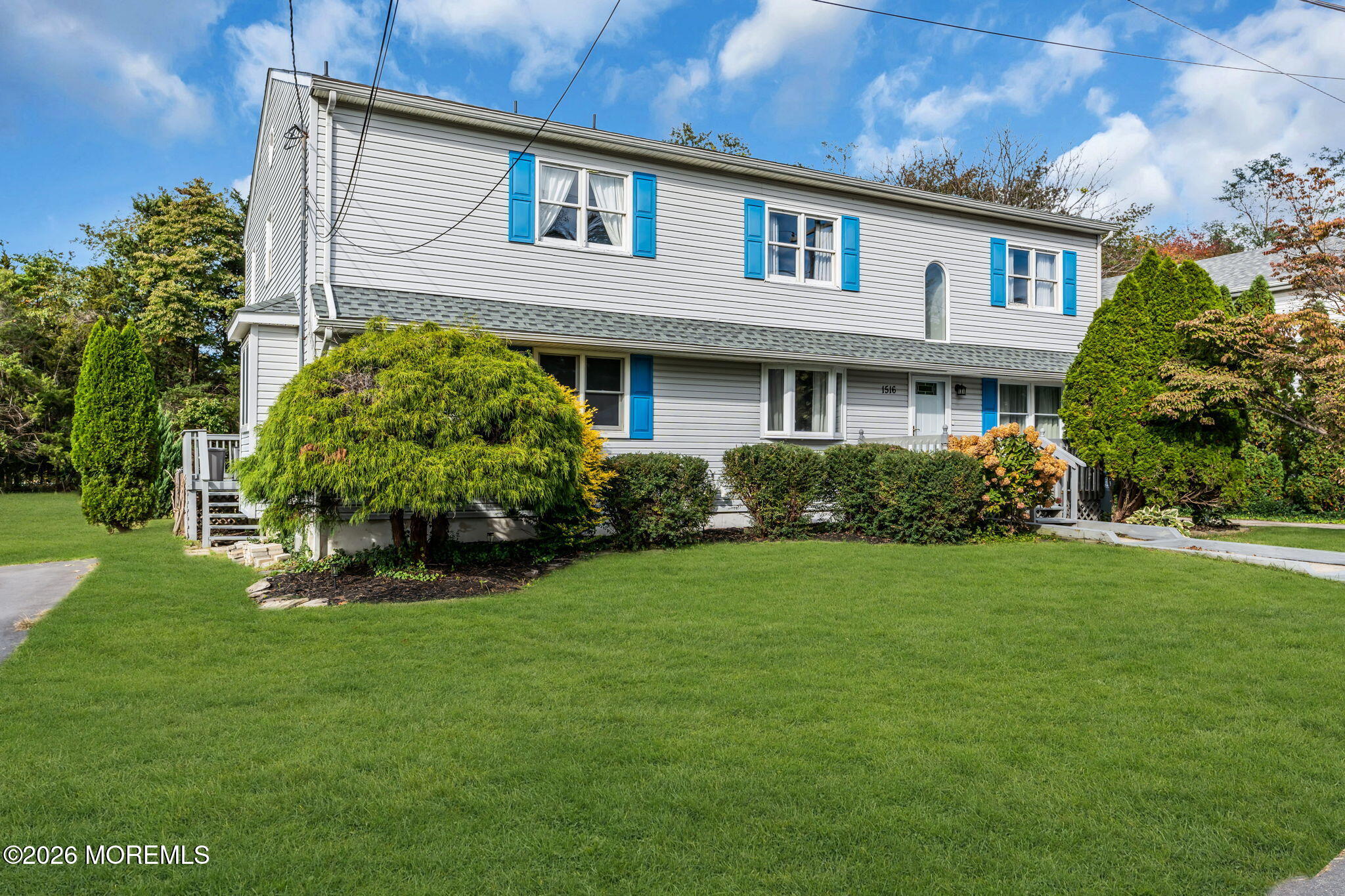 1516 Sunset Terrace Image 2