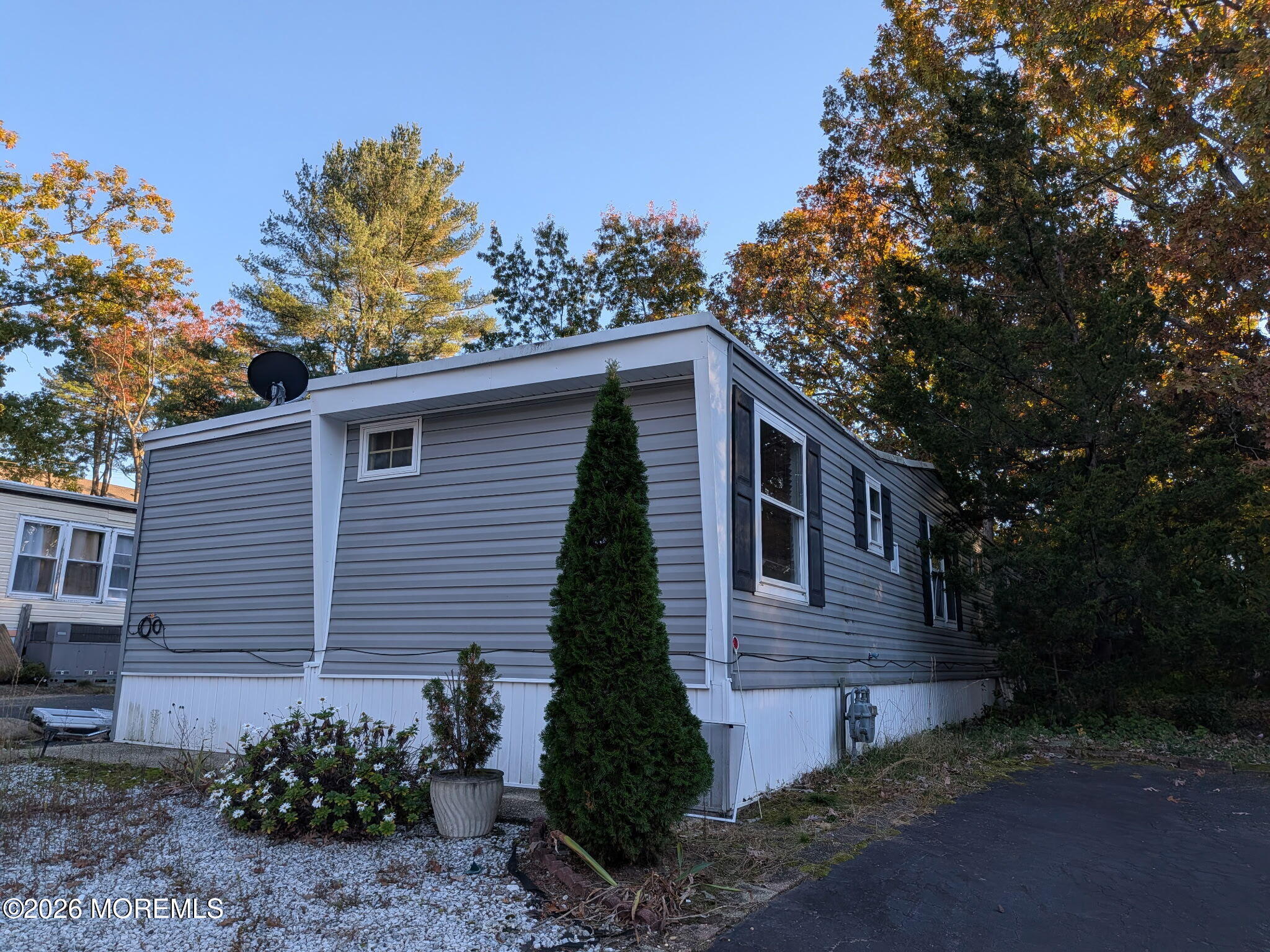 64 Roberts Road Image 2