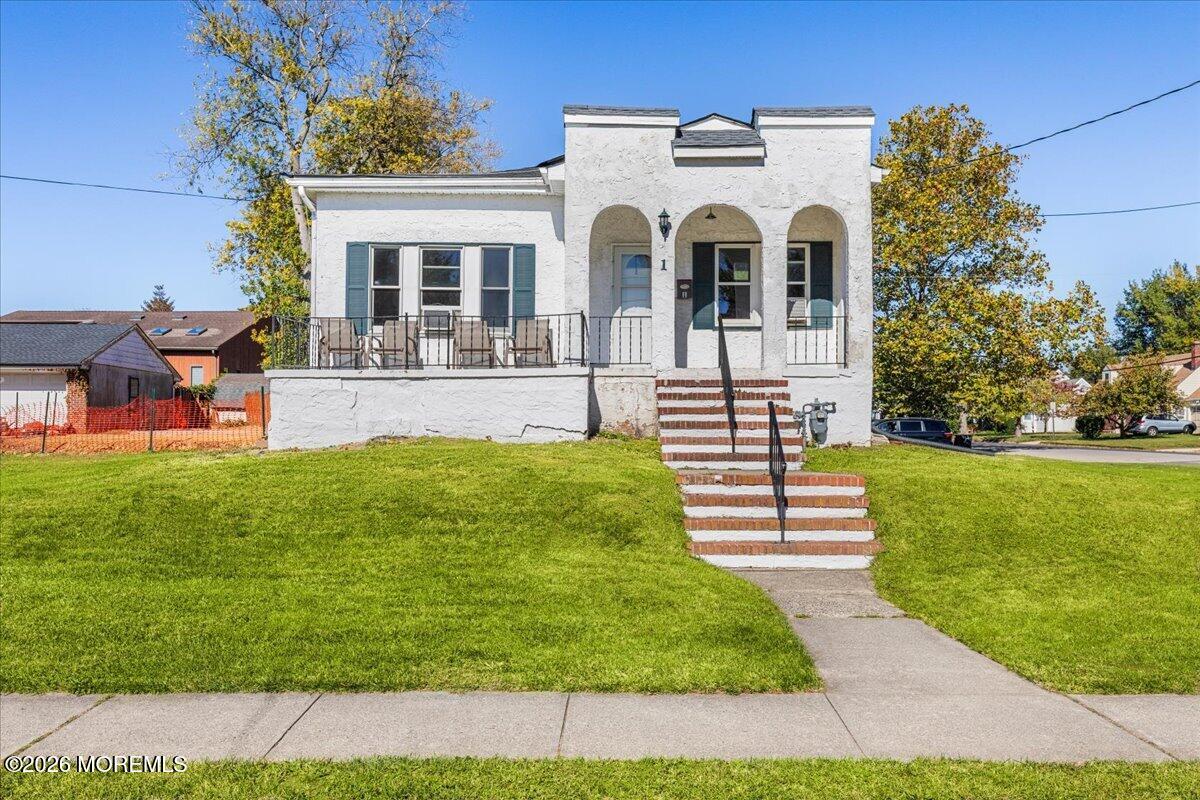 1 Clarence Avenue Image 4