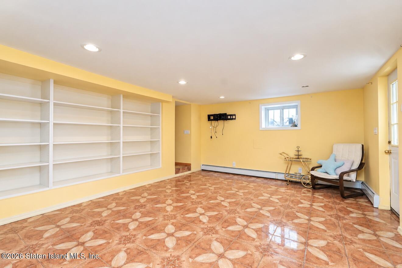 407 Harold Avenue, Staten Island, NY, 10312 image 22