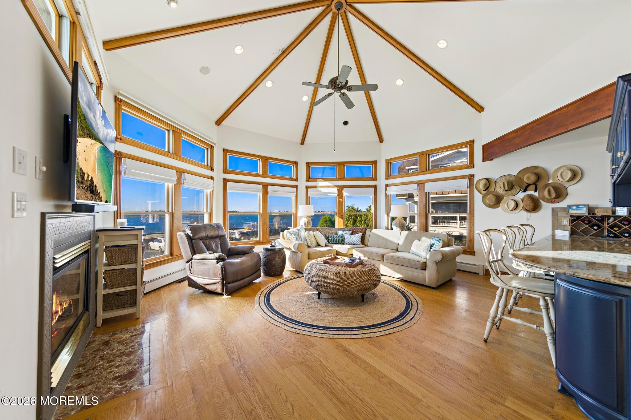343 W 16th Street Image 5