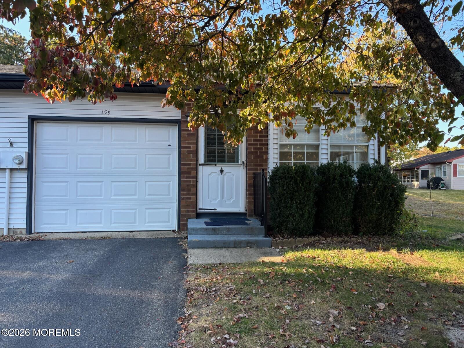 15 Deerfield Drive Image 2