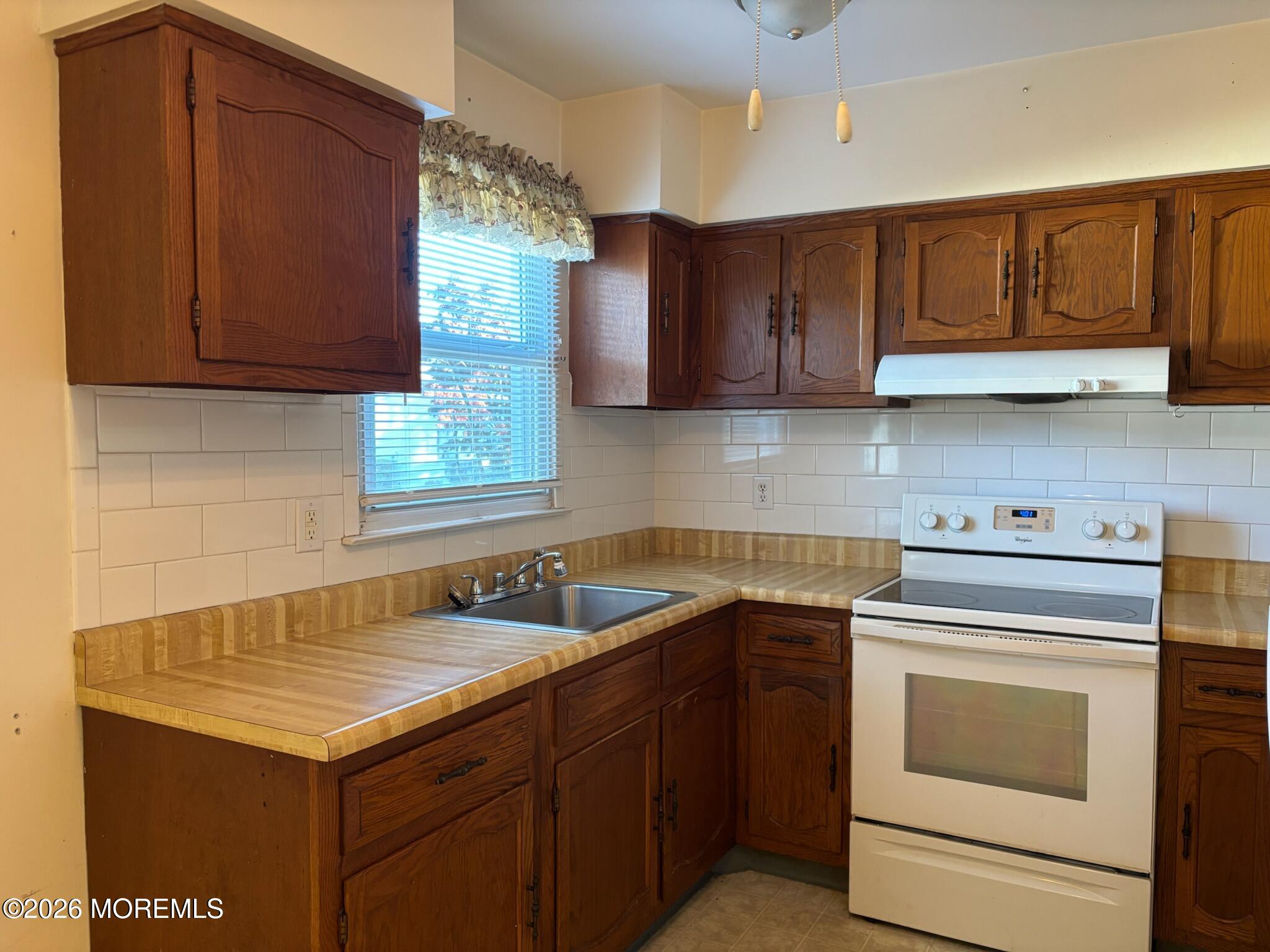 15 Deerfield Drive Image 5