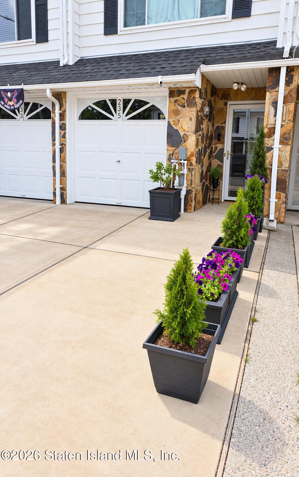 235 Carlyle Green, Staten Island, NY, 10312