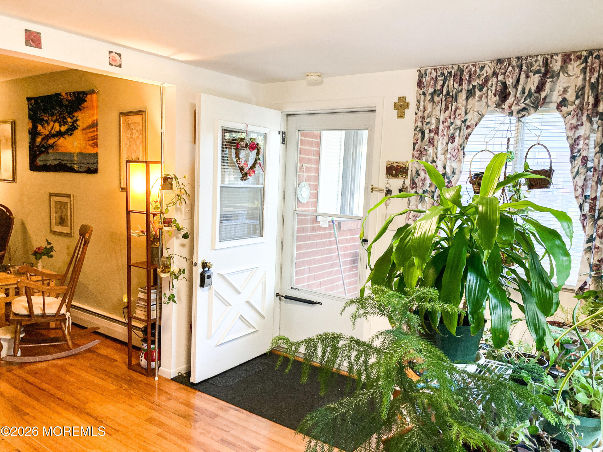 22 A Blue Jay Street Image 5