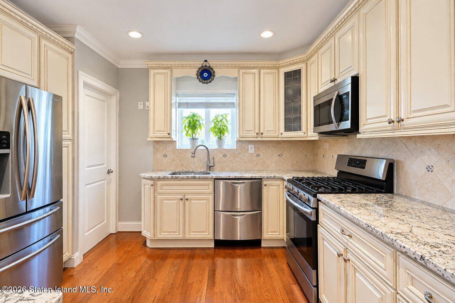 1455 E 65th Street Image 5