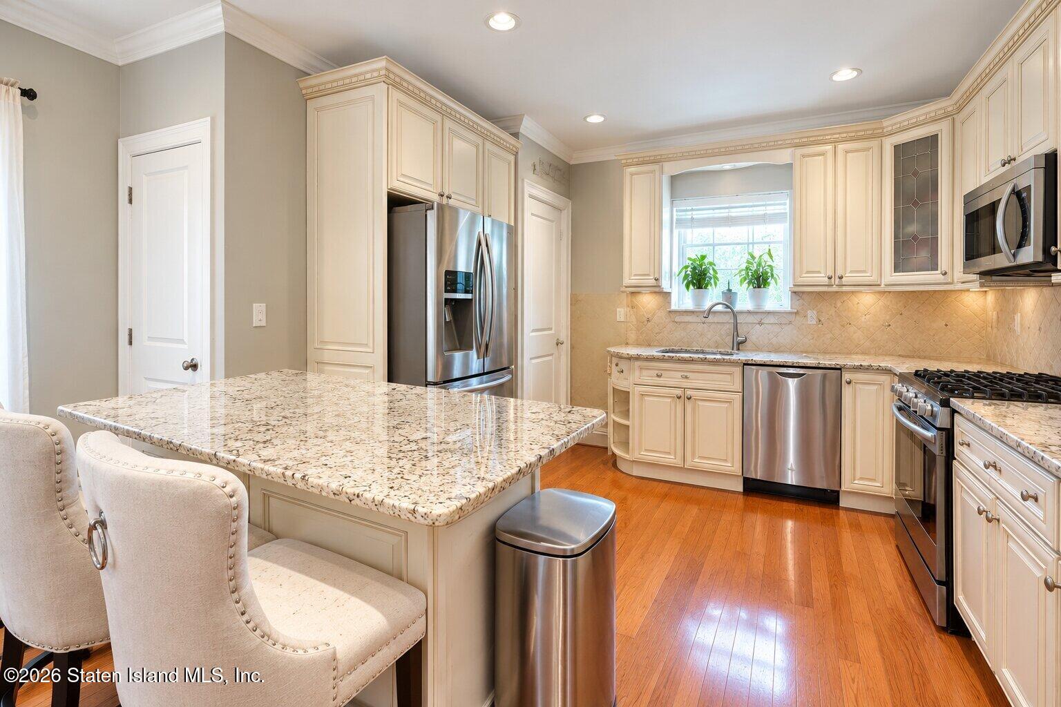 1455 E 65th Street Image 4
