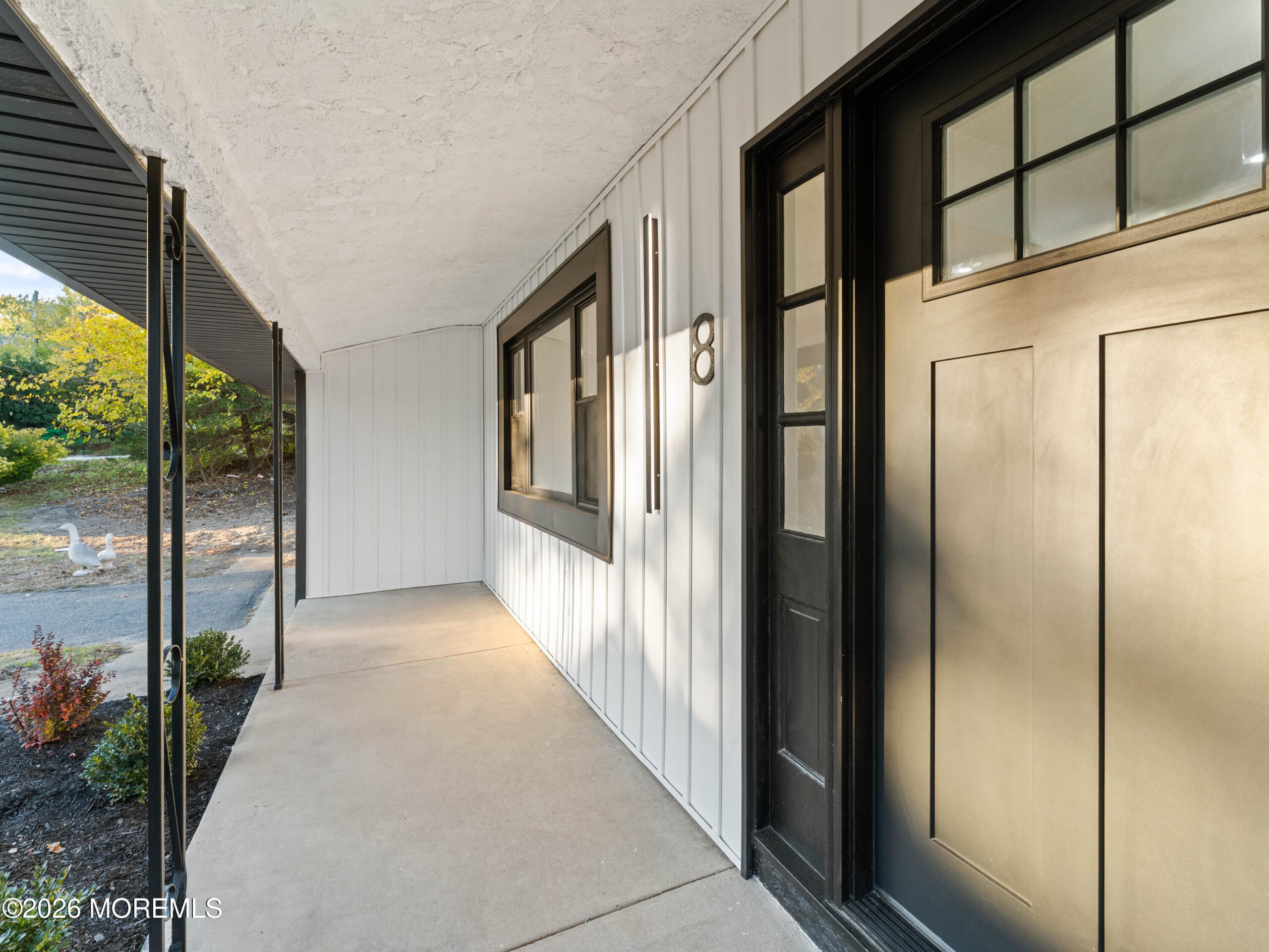 8 Atlanta Drive Image 4