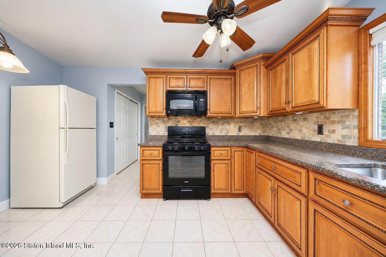 6 Highland Road Image 4