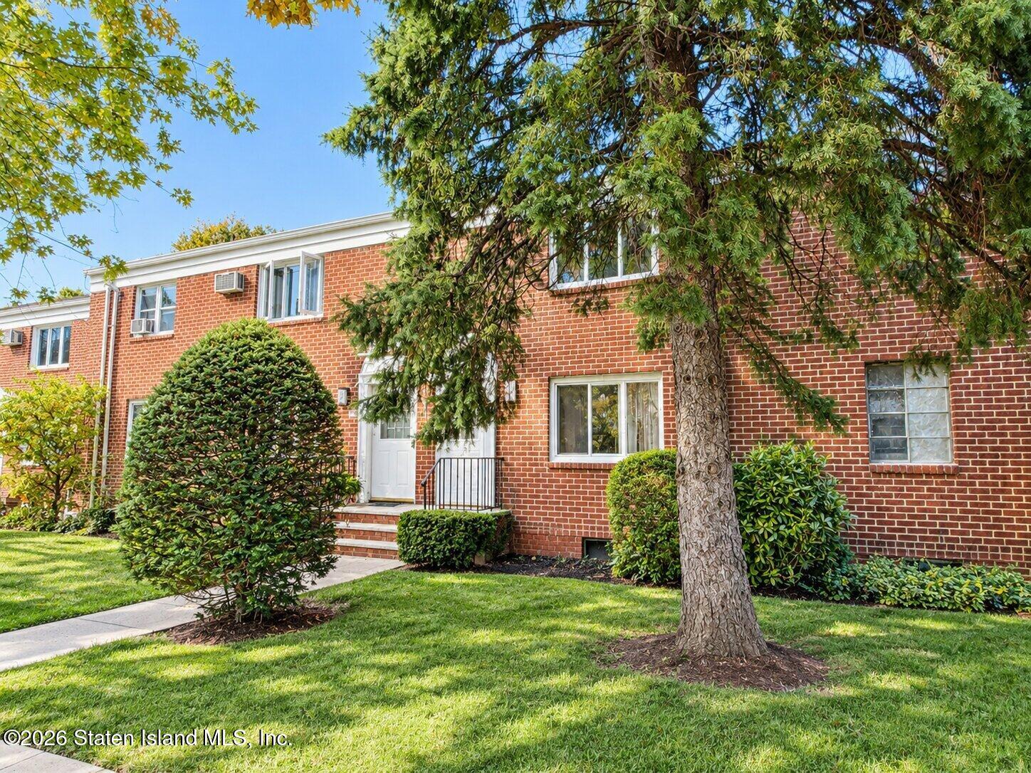 153 Arlo Road B, Staten Island, NY, 10301
