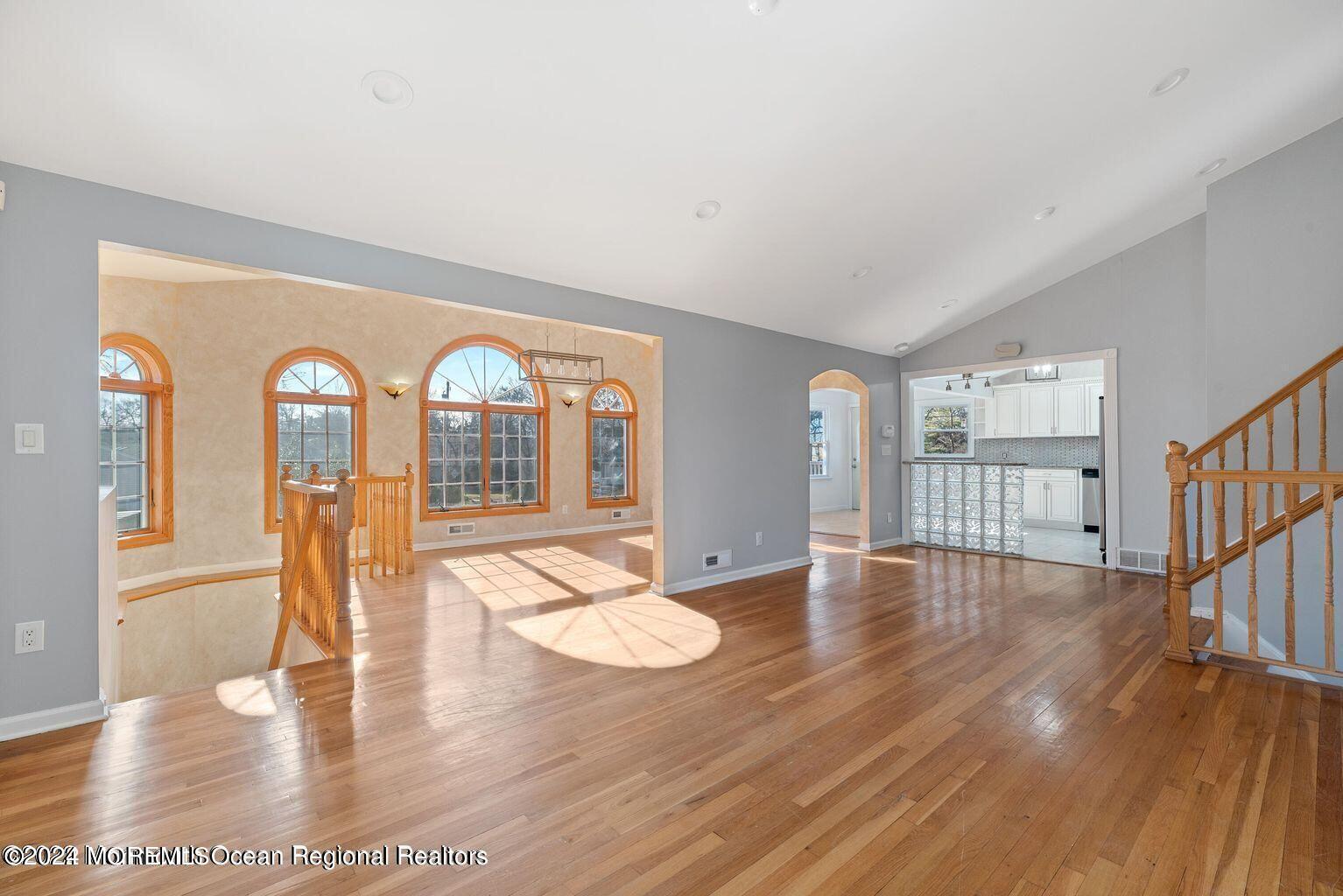 712 W Park Avenue Image 4