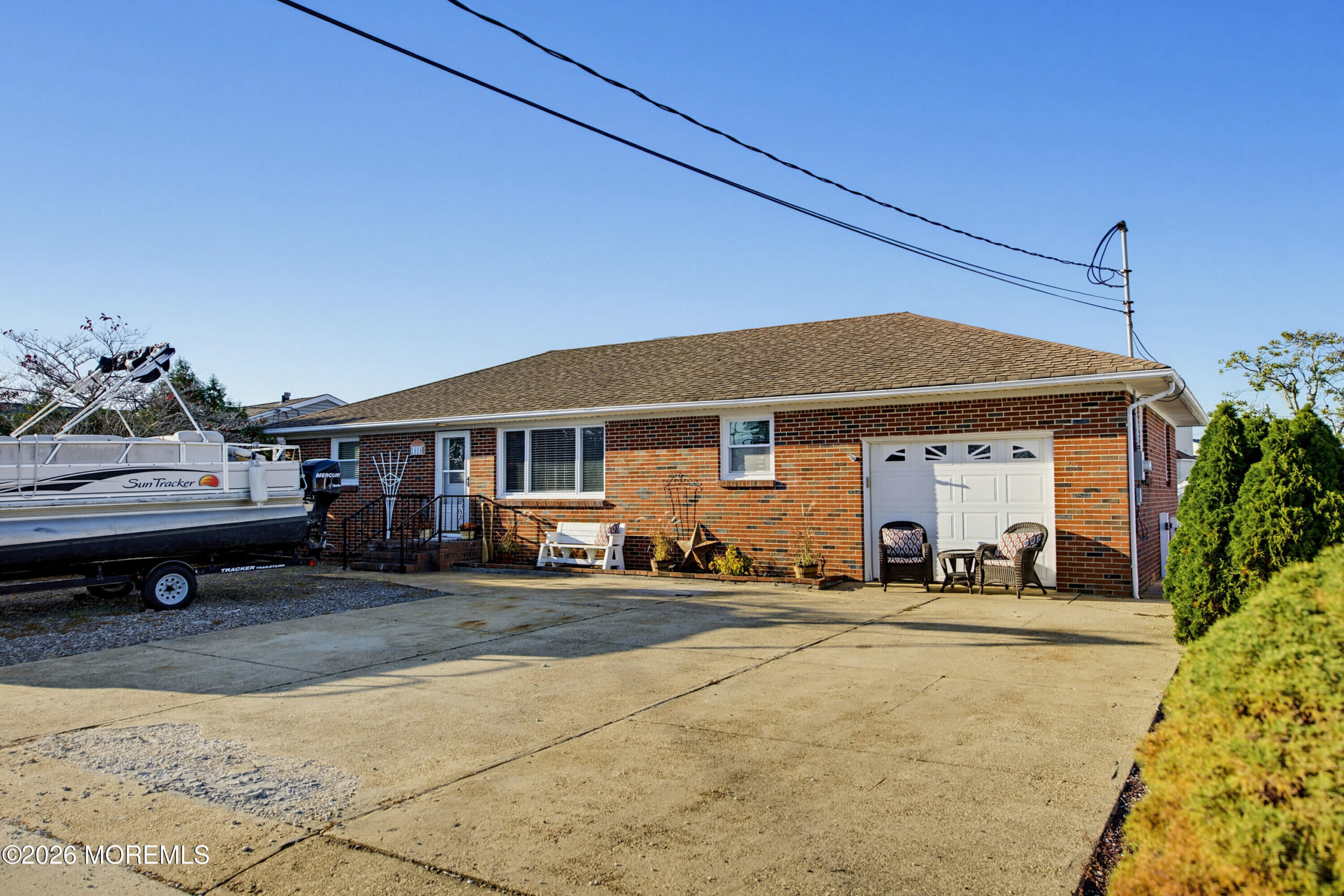 1058 Laurel Boulevard Image 3