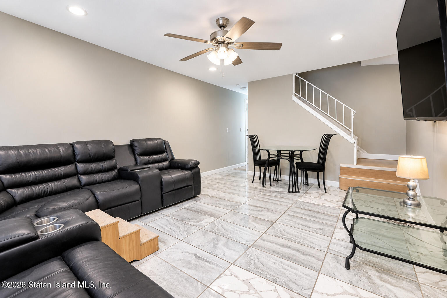 18 Betty Court Image 2