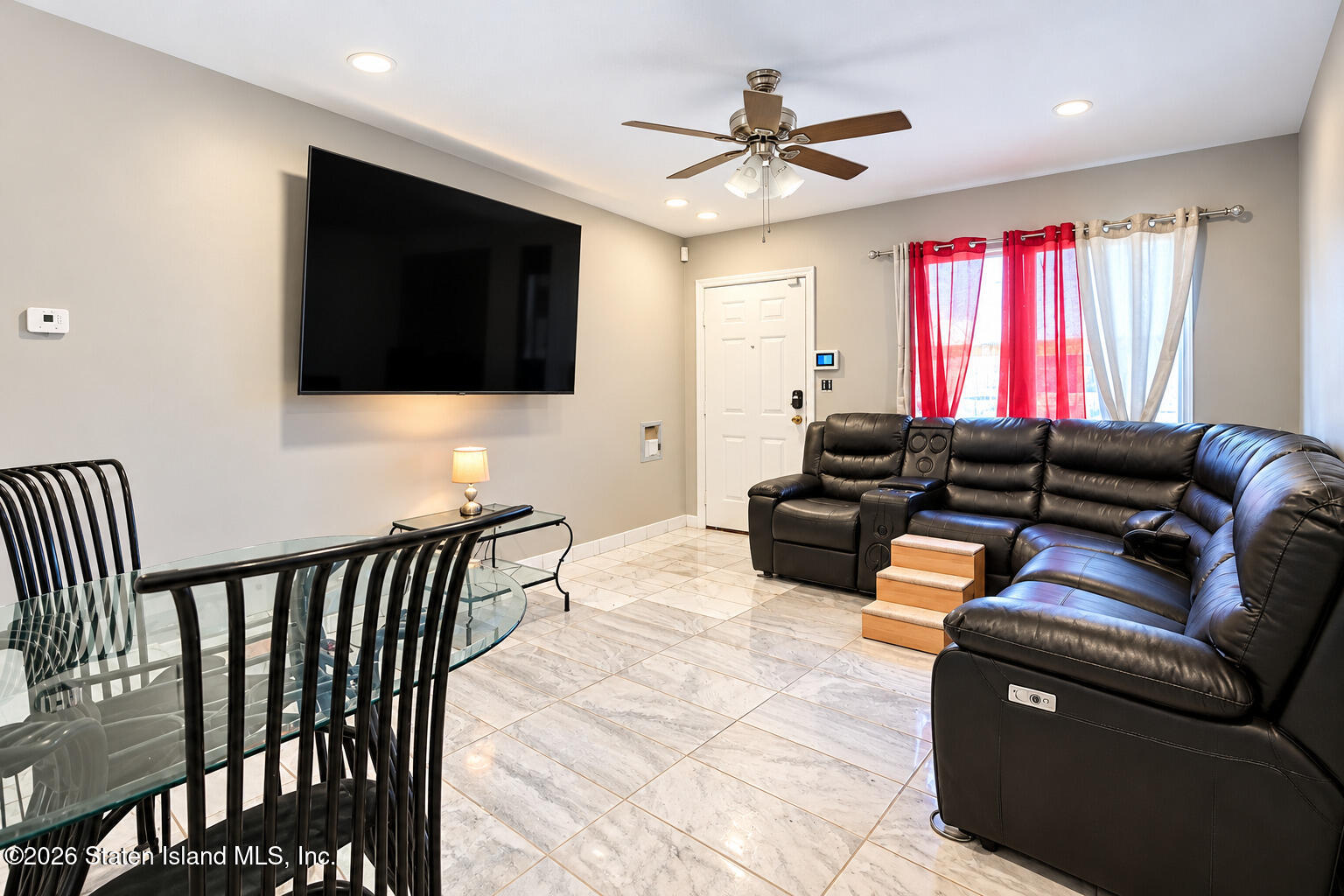 18 Betty Court Image 3