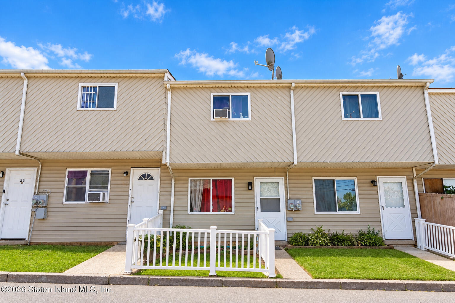 18 Betty Court, Staten Island, NY, 10303