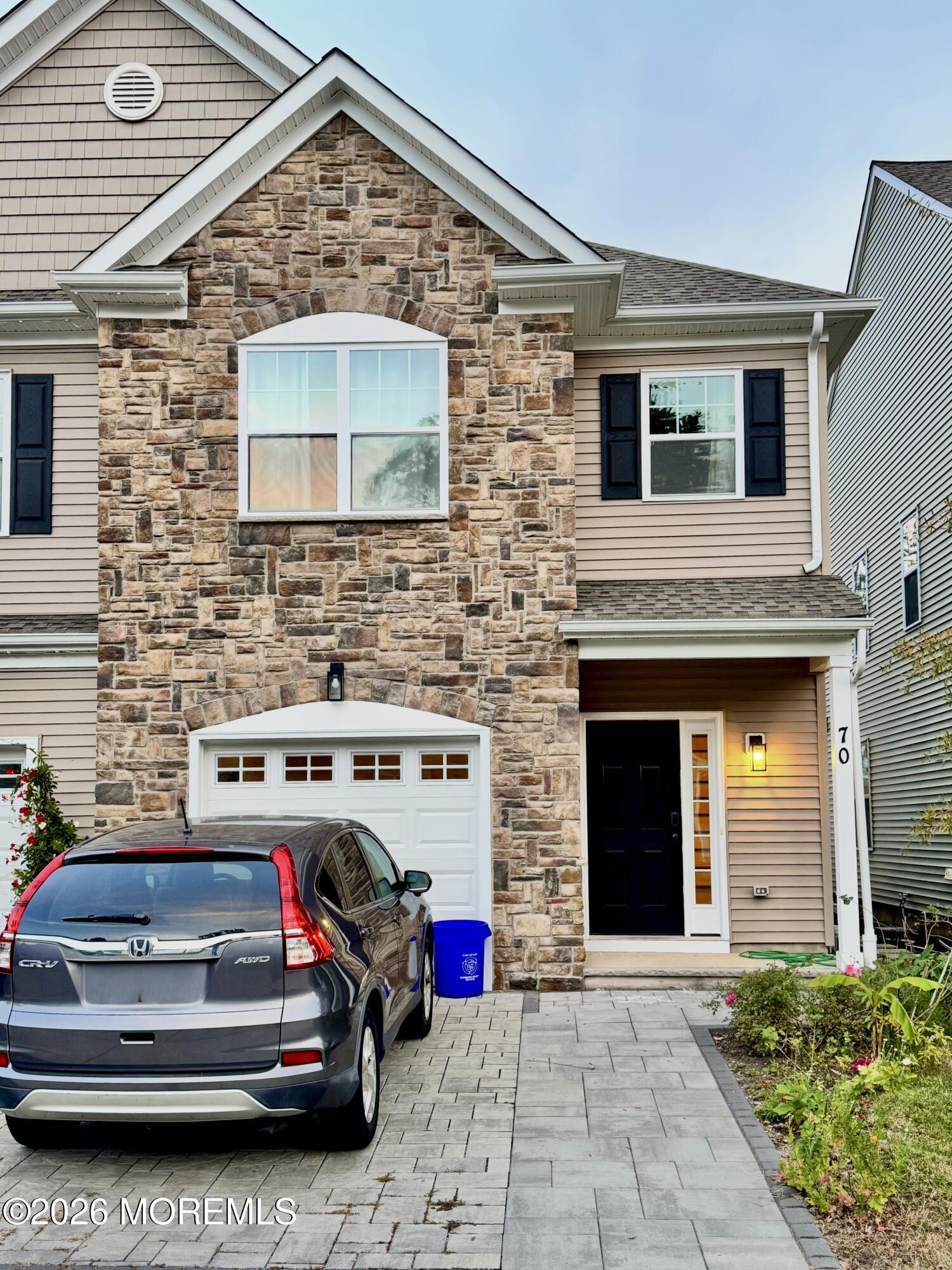 70 Orchard Street Image 2