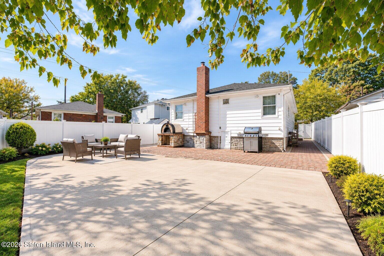 18 Zoe Street Image 4