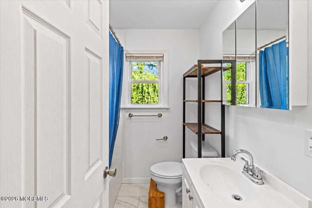 948 Round Avenue, Brick, NJ, 08723 image 16