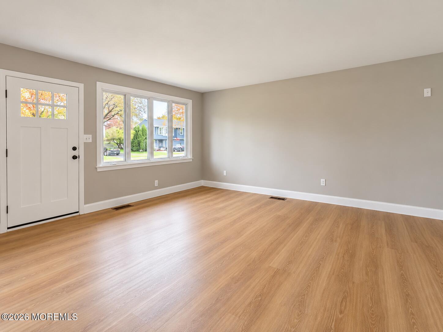 709 Lynda Road Image 3