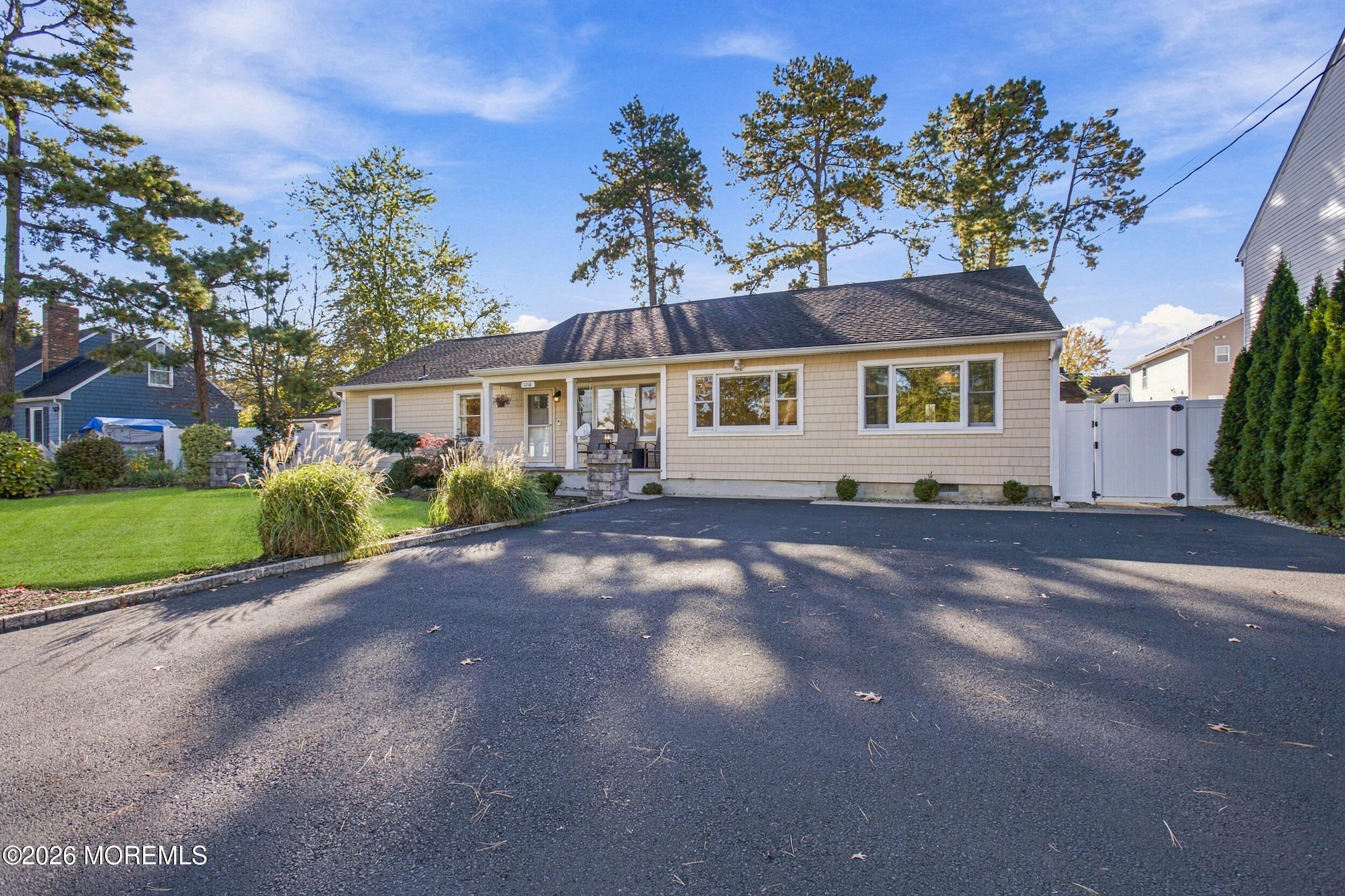 1208 Monmouth Avenue, Toms River, NJ, 08757