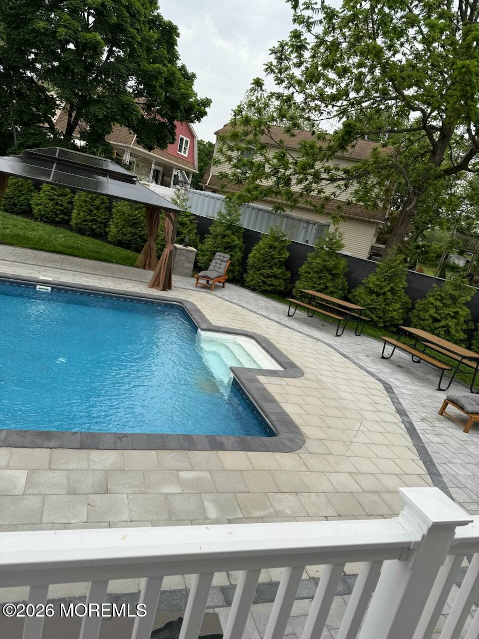 208 Iris Drive Image 4