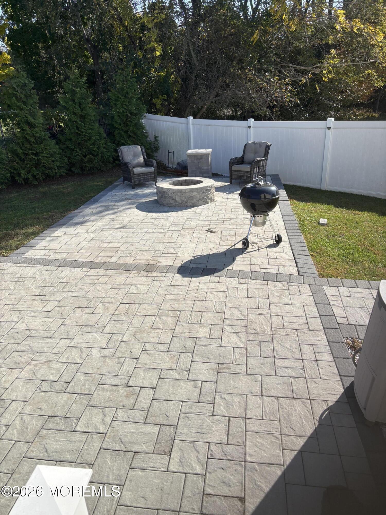 208 Iris Drive Image 3