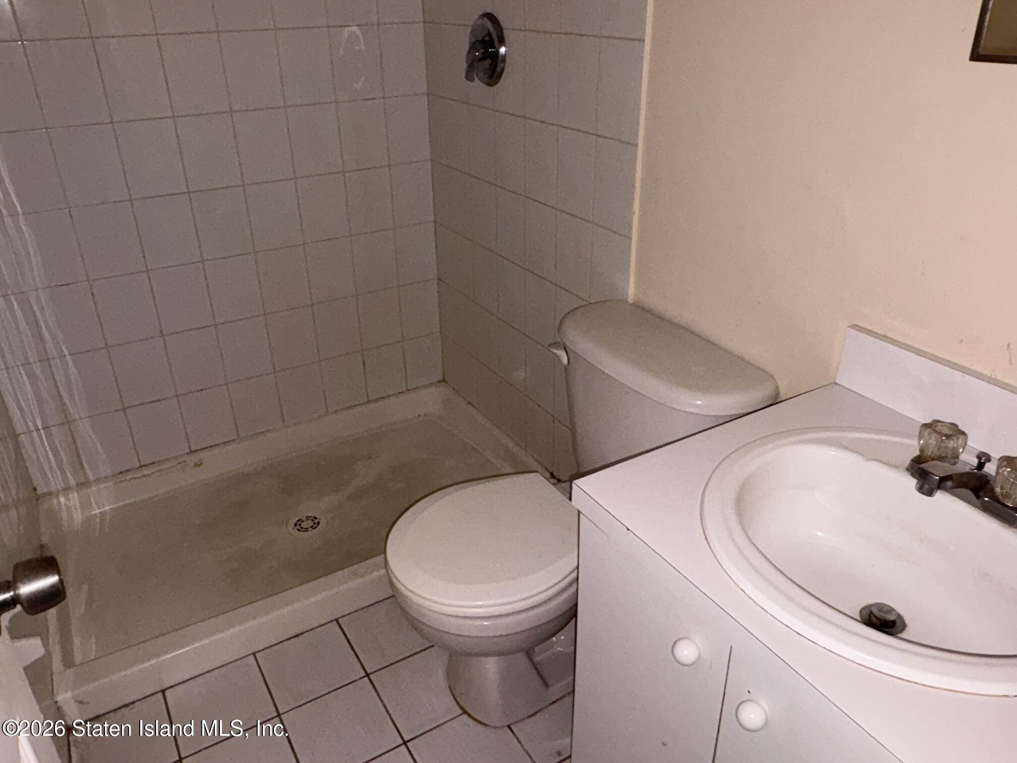 73 Starbuck Street, Staten Island, NY, 10304 image 14