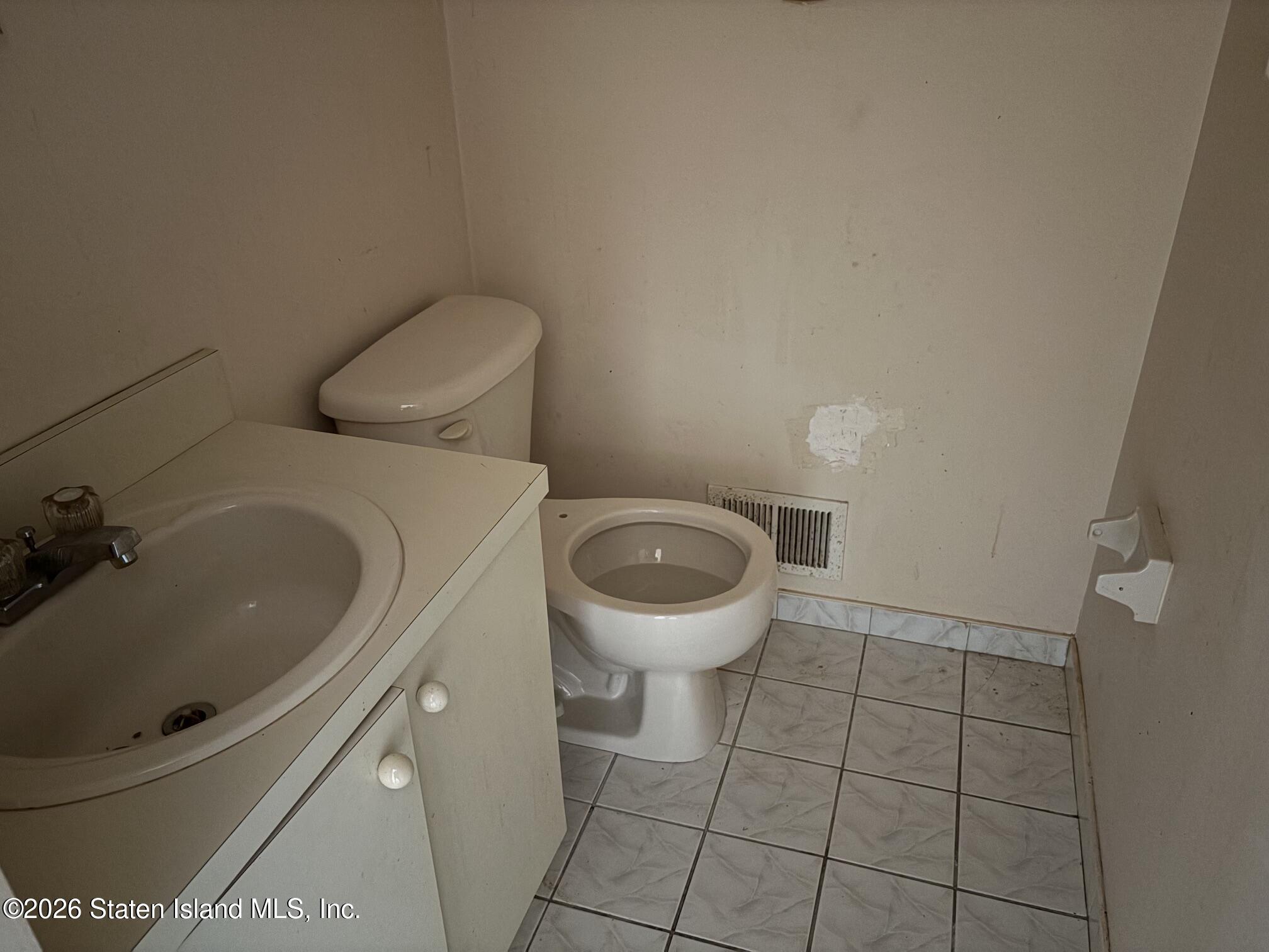 73 Starbuck Street, Staten Island, NY, 10304 image 16