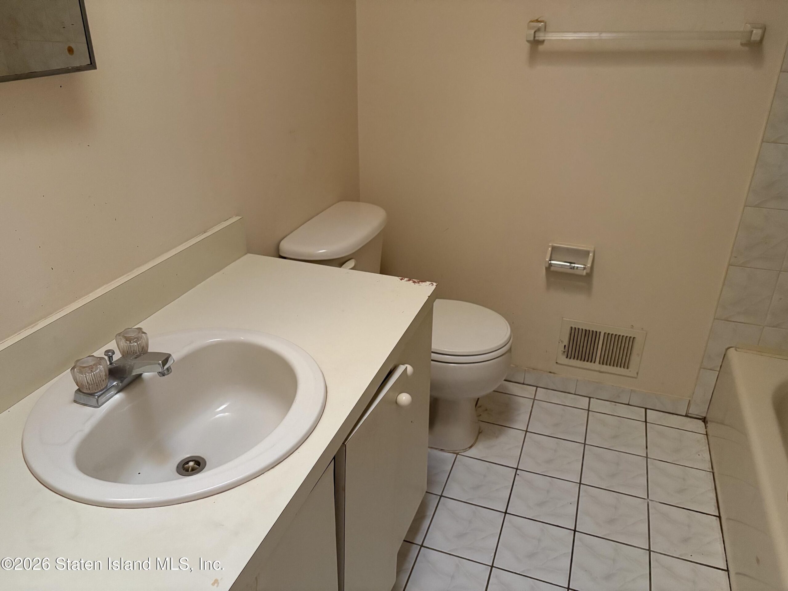 73 Starbuck Street, Staten Island, NY, 10304 image 17