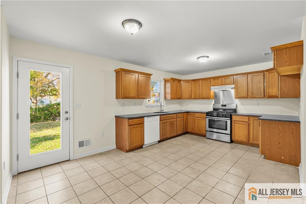 643 Drake Avenue, Middlesex, NJ, 08846 image 12