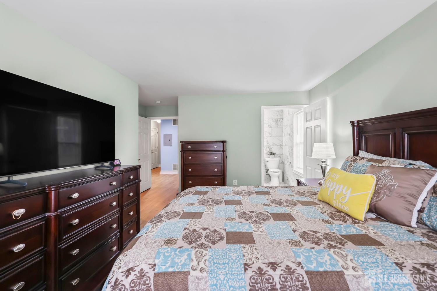 2202 Timber Ridge Court, Parlin, NJ, 08859 image 20