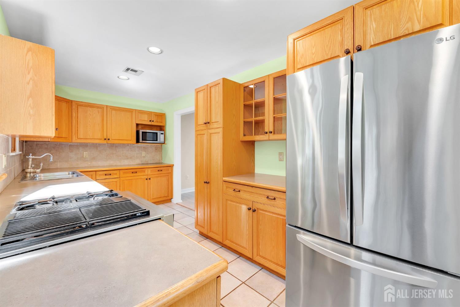 189 RT 79 Route, Marlboro, NJ, 07746 image 45