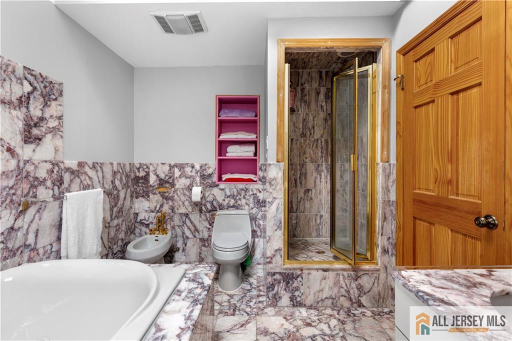 65 Livingston Avenue, Kearny, NJ, 07032 image 23