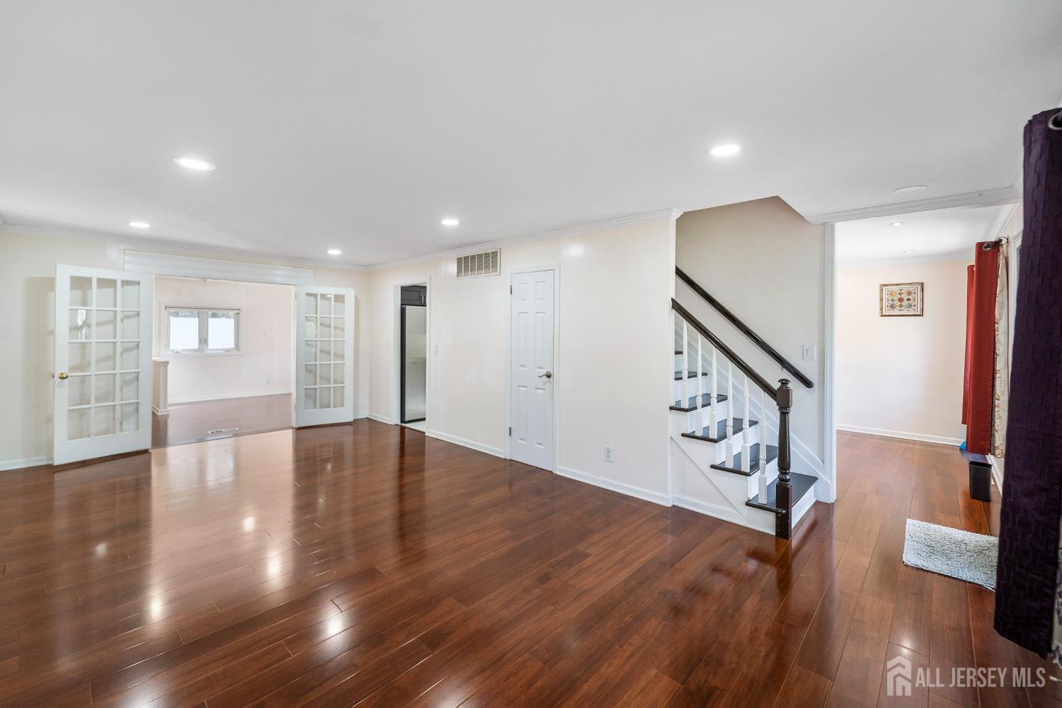 80 Stillwell Road Image 5