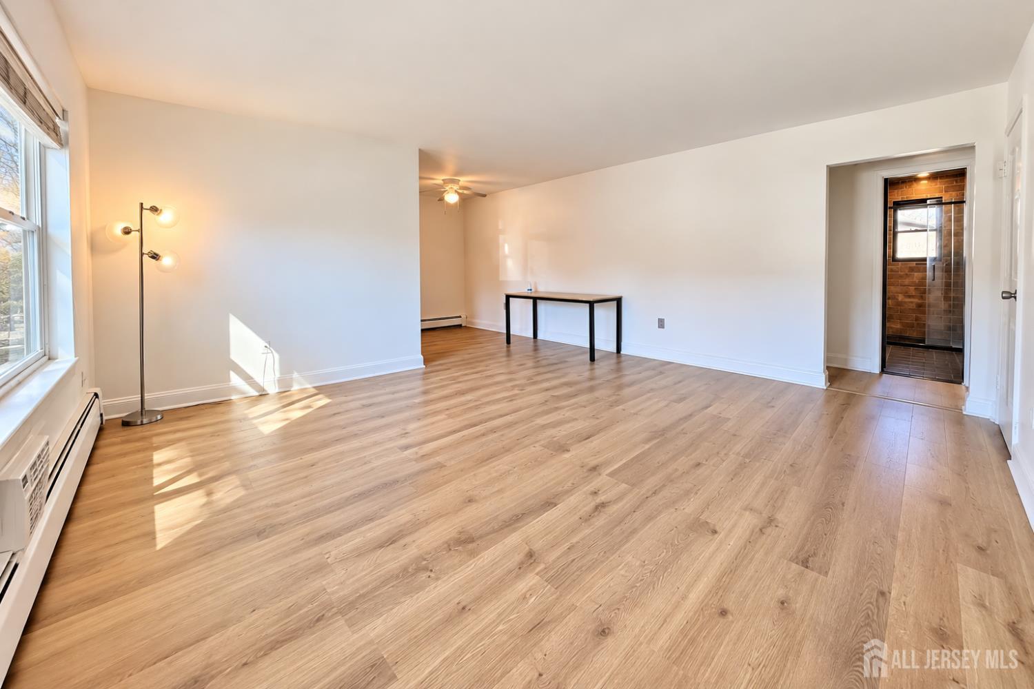 289 Main Street 8A Image 2