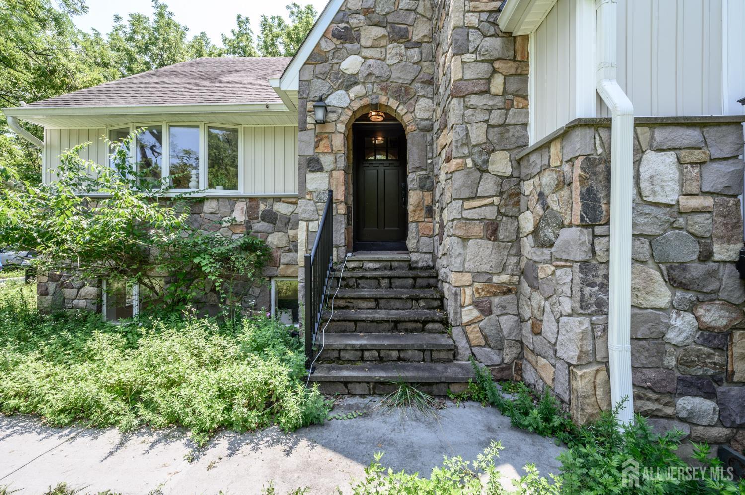 596 Keefe Road Image 2