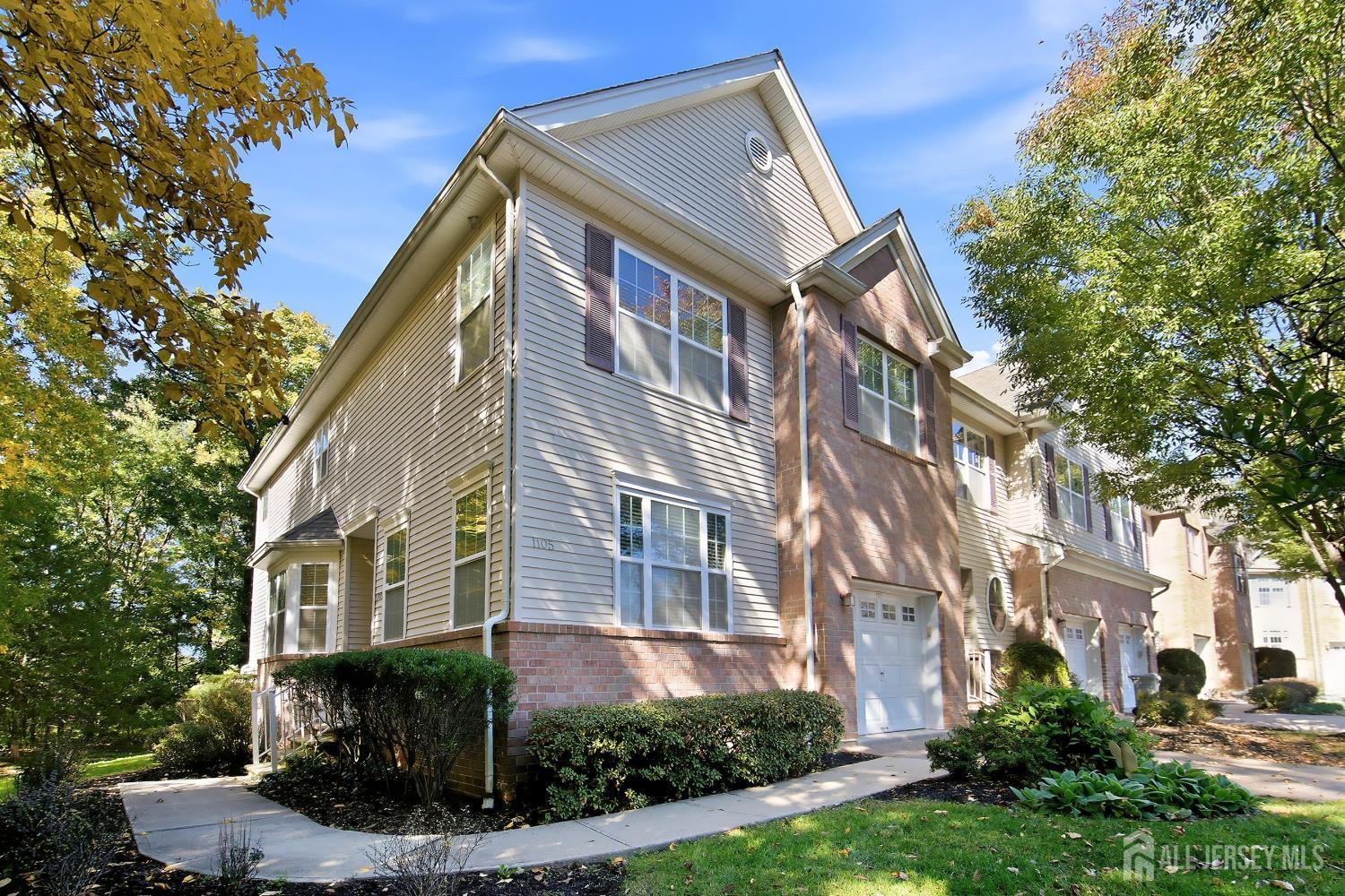 1105 Fir Court Image 2